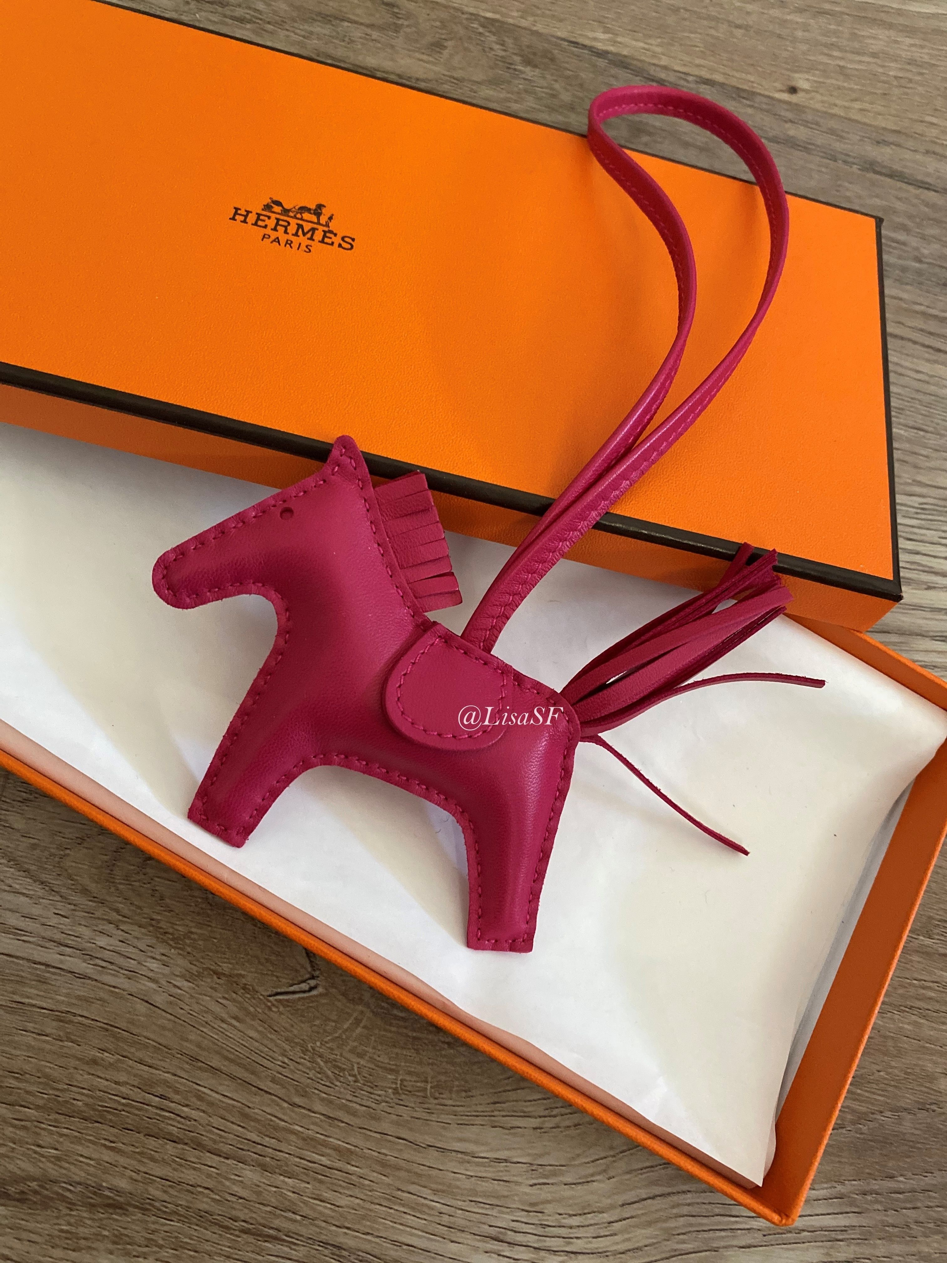 新色ピンク♪ HERMES ☆ Rodeo ロデオチャーム PM ローズ (HERMES ...