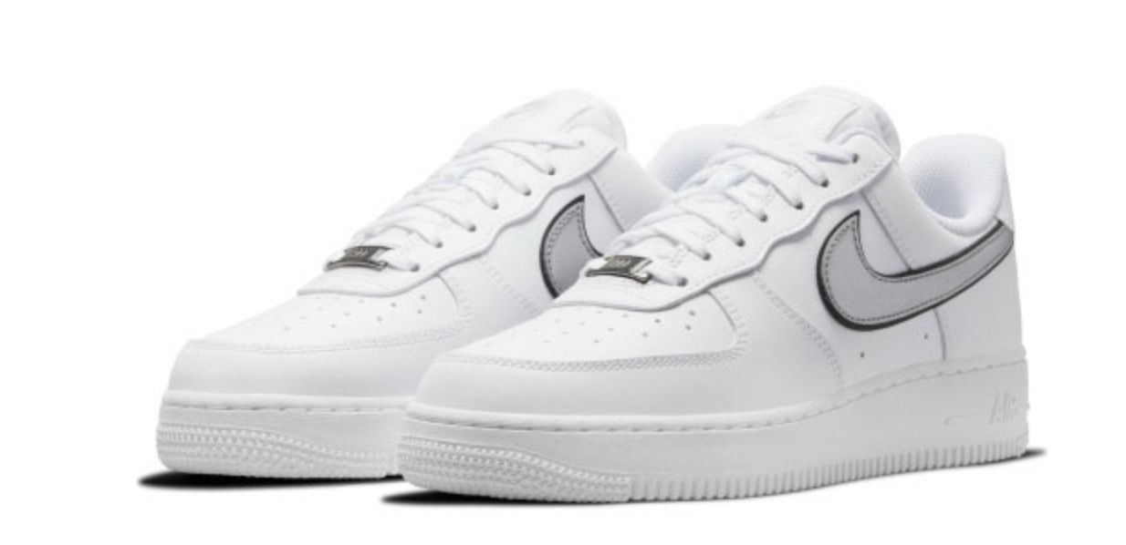 人気 NIKE AIR FORCE 1 '07 ESS ESSENTIAL エアフォース1 W AF1 (Nike