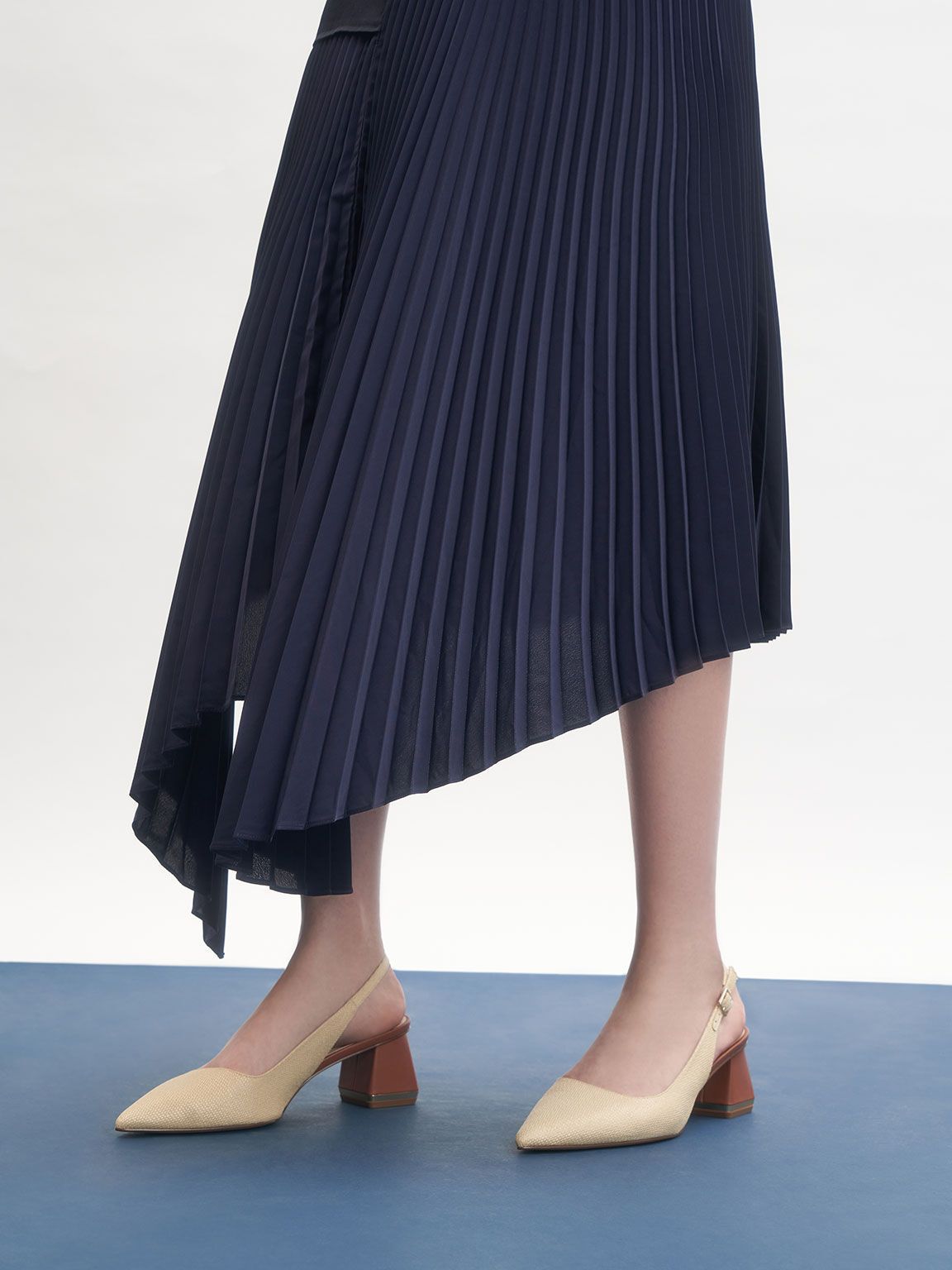 ★Charles&Keith★ラフィアメタリックスリングバックパンプス ★Charles&Keith★ラフィアメタリックスリングバックパンプス