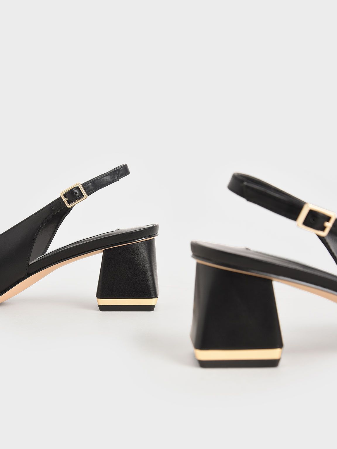 ☆Charles&Keith☆ラフィアメタリックスリングバックパンプス ☆Charles&Keith☆ラフィアメタリックスリングバックパンプス