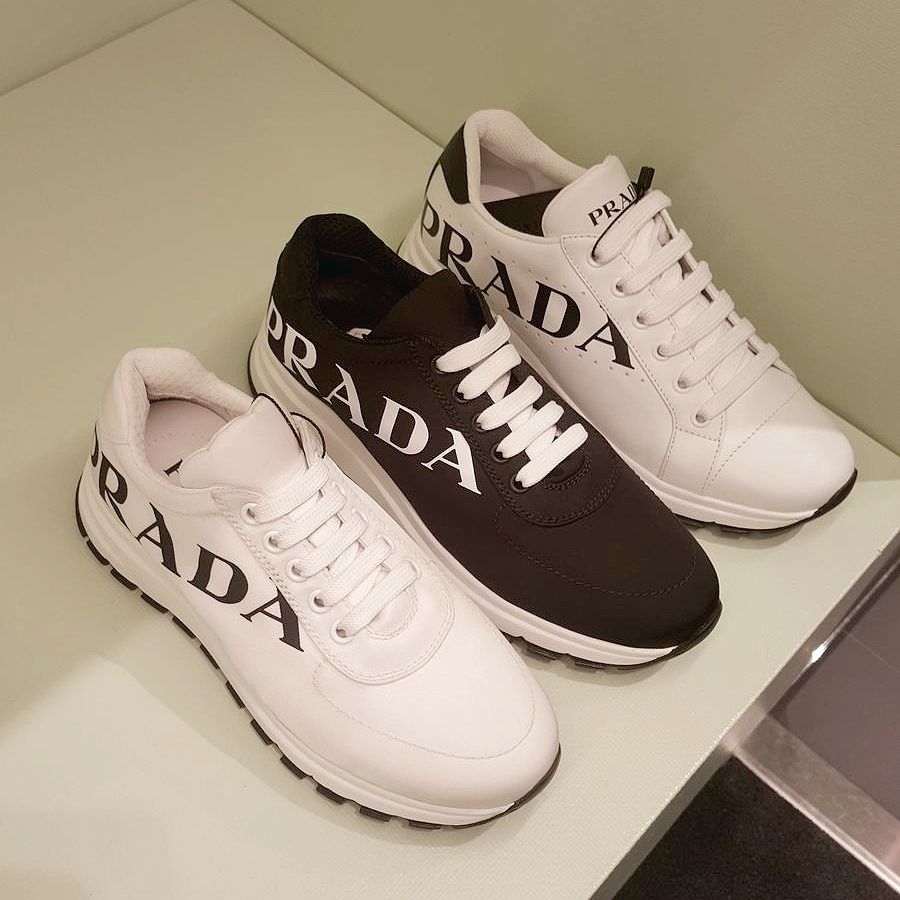セール】プラダ☆サイドロゴプリント入りスニーカー☆1E552L (PRADA セール】プラダ☆サイドロゴプリント入りスニーカー☆1E552L (PRADA