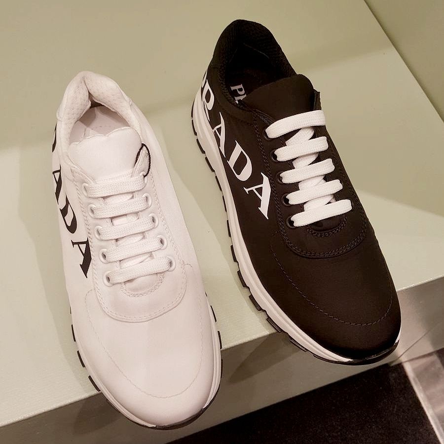 セール】プラダ☆サイドロゴプリント入りスニーカー☆1E552L (PRADA セール】プラダ☆サイドロゴプリント入りスニーカー☆1E552L (PRADA
