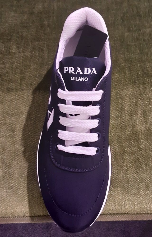セール】プラダ☆サイドロゴプリント入りスニーカー☆1E552L (PRADA セール】プラダ☆サイドロゴプリント入りスニーカー☆1E552L (PRADA