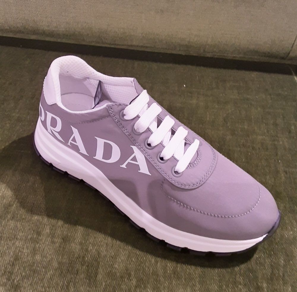 セール】プラダ☆サイドロゴプリント入りスニーカー☆1E552L (PRADA セール】プラダ☆サイドロゴプリント入りスニーカー☆1E552L (PRADA