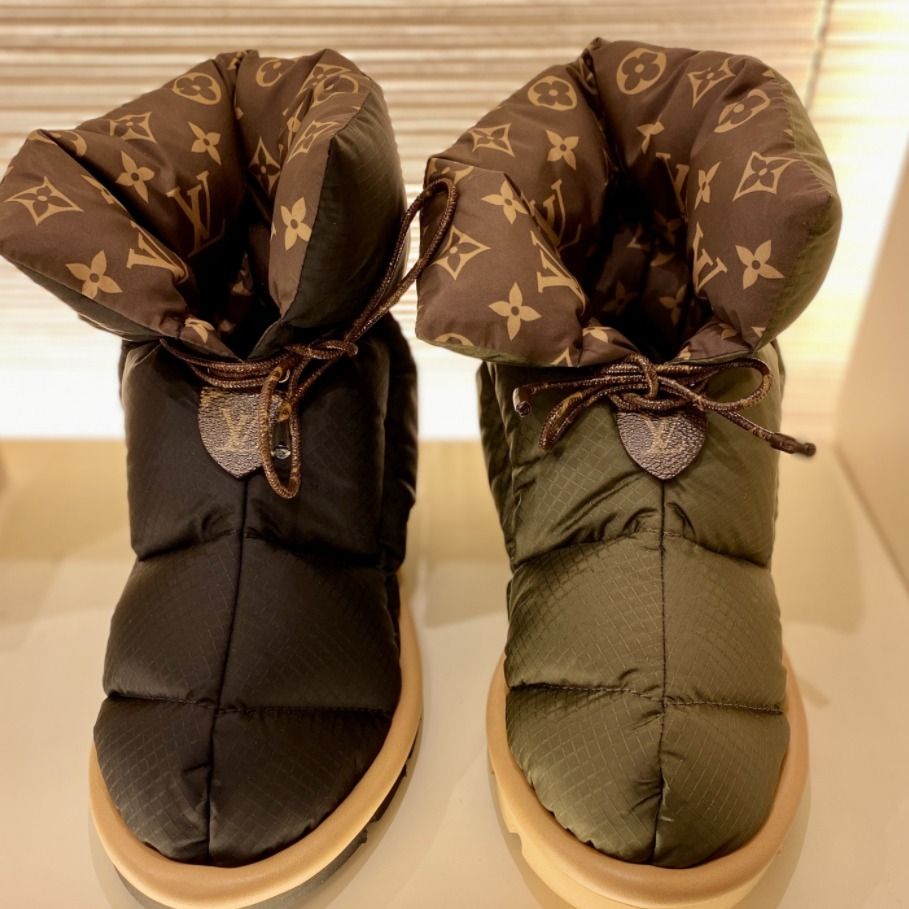 完売必至】21FW ルイヴィトン ピロー・ライン アンクルブーツ (Louis 完売必至】21FW ルイヴィトン ピロー・ライン アンクルブーツ (Louis