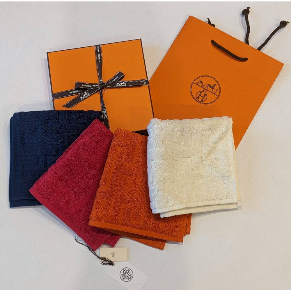 HERMES】すぐ届く!関税無し!ステアーズ ハンドタオル (HERMES/ハンカチ