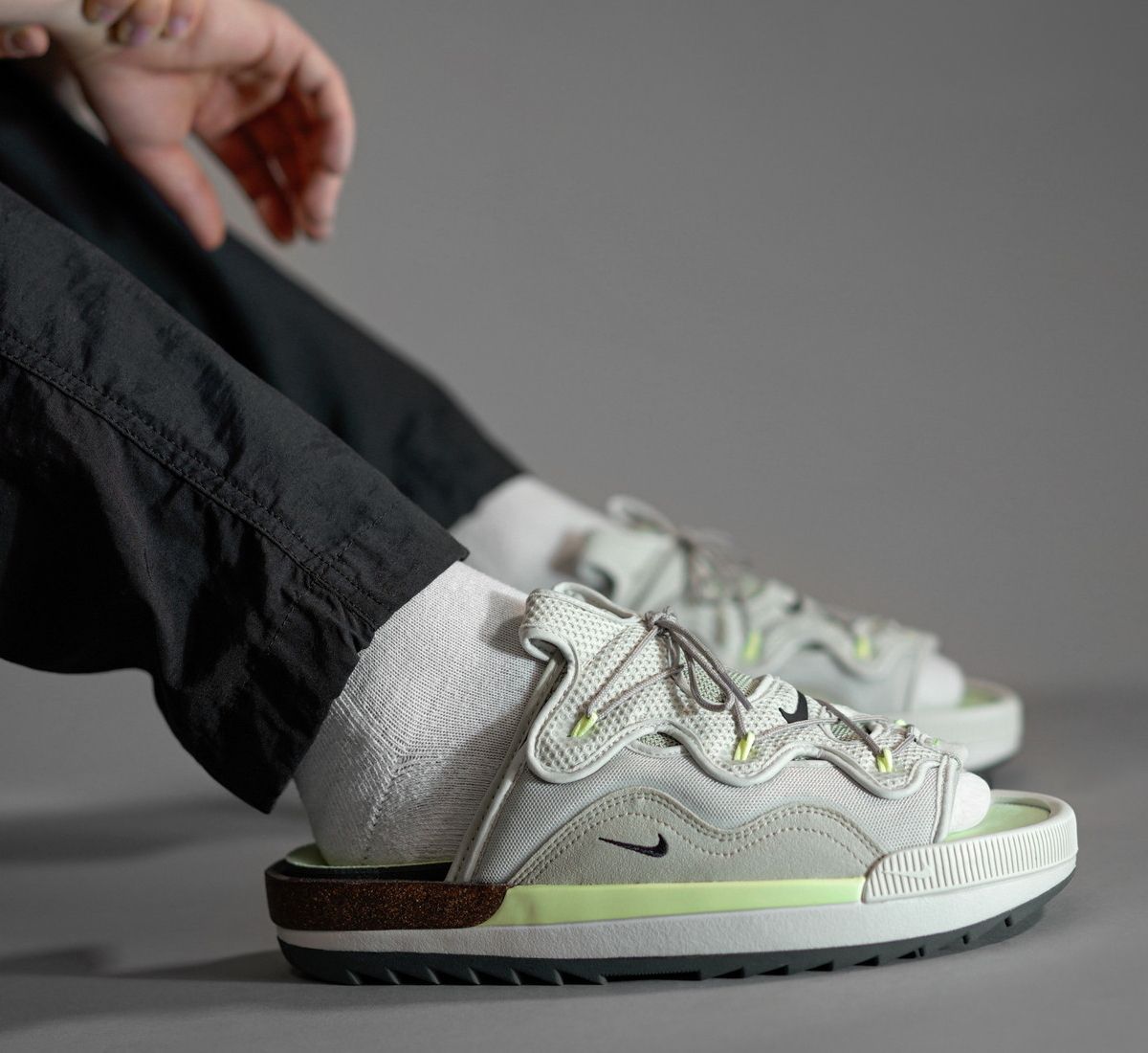 ☆NIKE☆オフライン2.0☆ライトボーン☆ (Nike/サンダル) CZ0332-002 ...