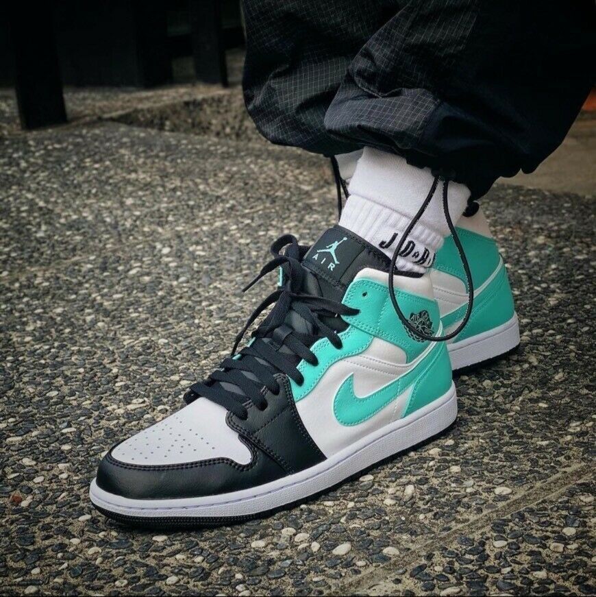 エアジョーダン1 ミッド NIKE AIR JORDAN 1 MID TROPICAL TWIST