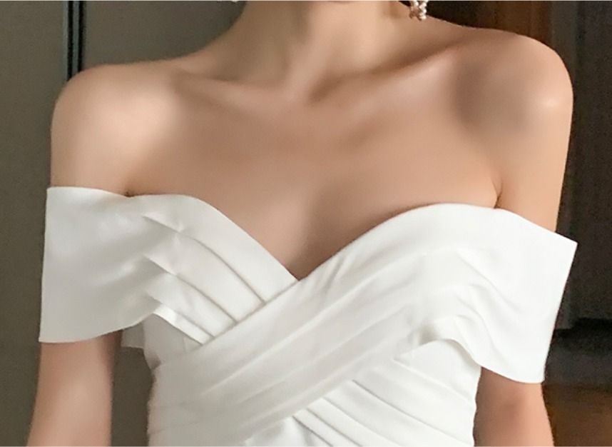 オフショルダー ホワイトパンツスーツ パーティ 二次会 オフショルダー ホワイトパンツスーツ パーティ 二次会