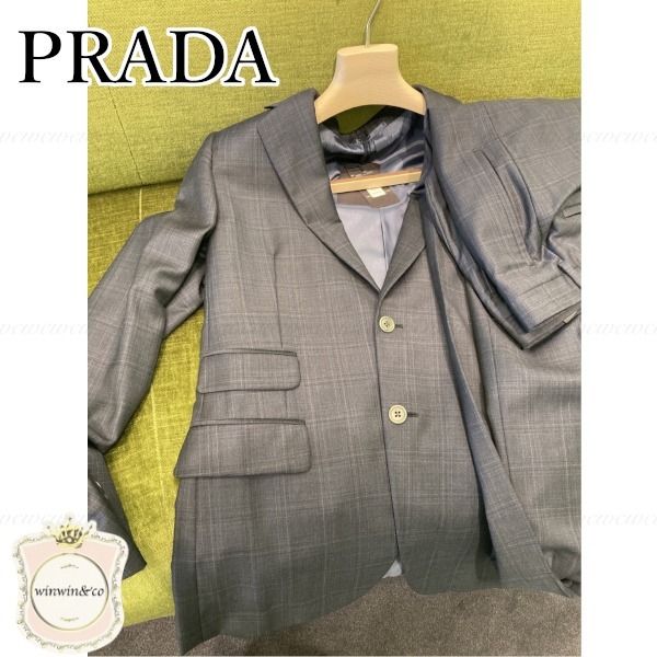 有名な高級ブランド PRADAセットアップ - スカートスーツ上下