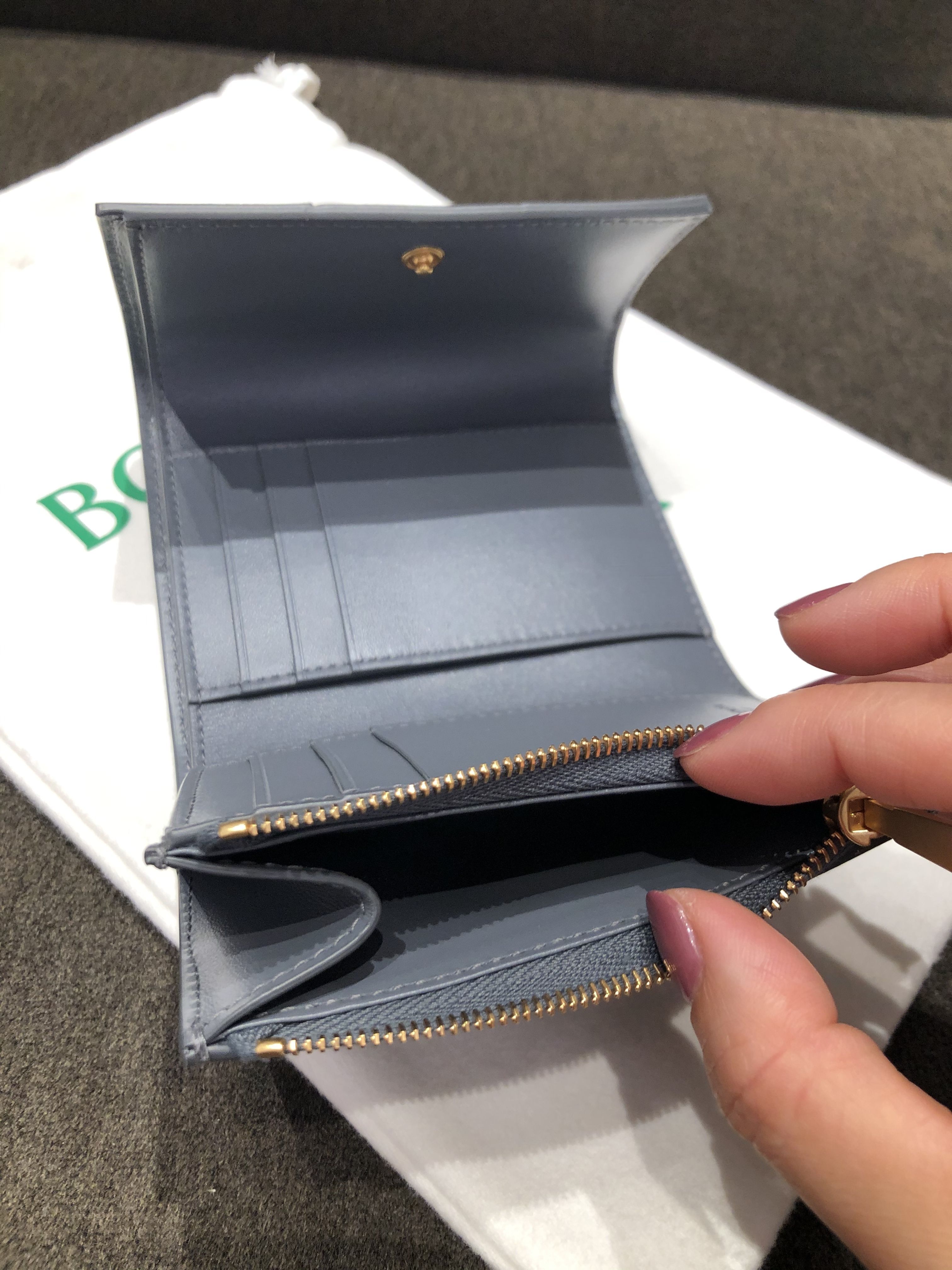 直営店】BOTTEGA VENETA希少*人気ウオレット*イントレチャート 直営店】BOTTEGA VENETA希少*人気ウオレット*イントレチャート