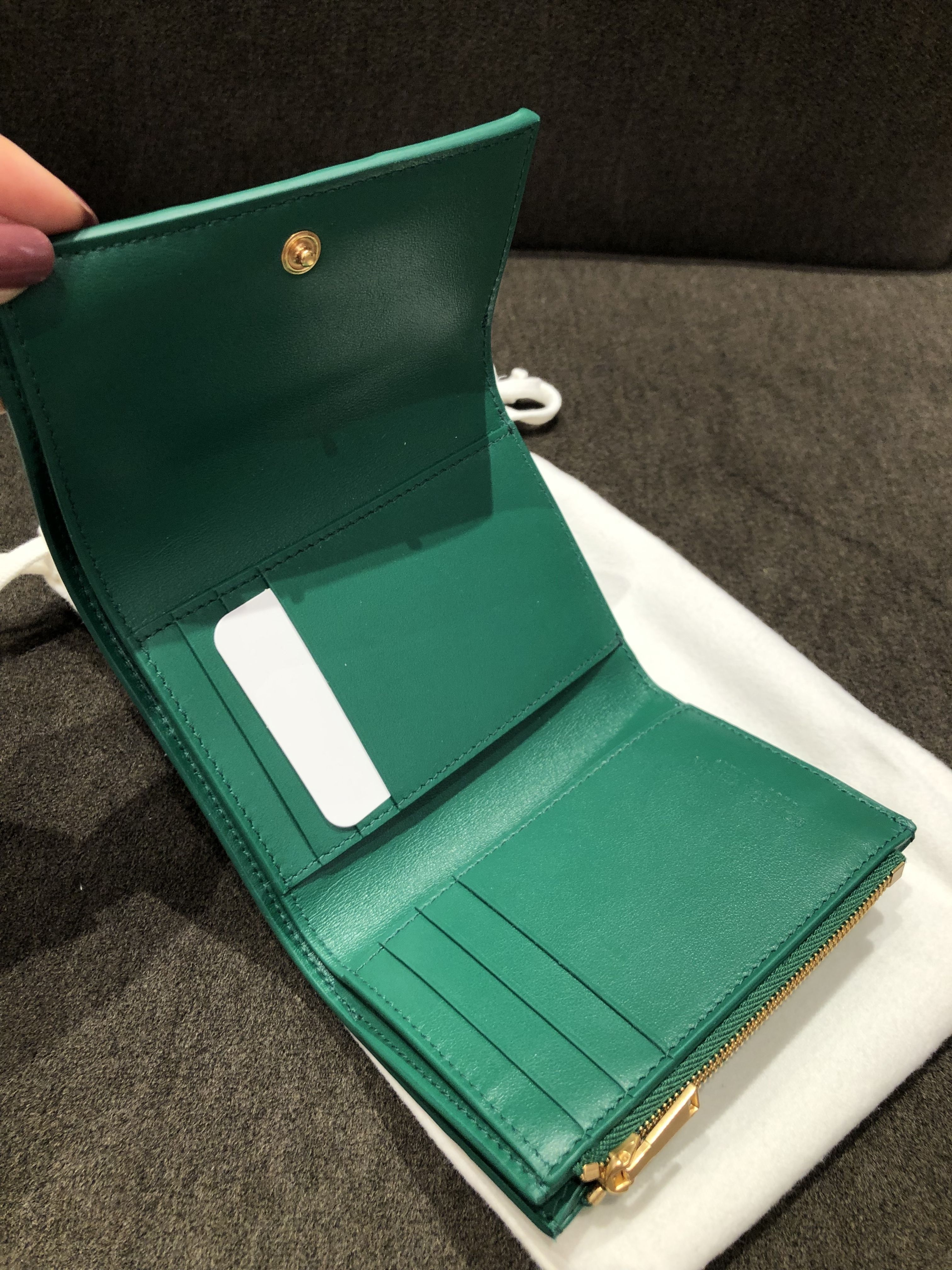 直営店】BOTTEGA VENETA希少*人気ウオレット*イントレチャート 直営店】BOTTEGA VENETA希少*人気ウオレット*イントレチャート