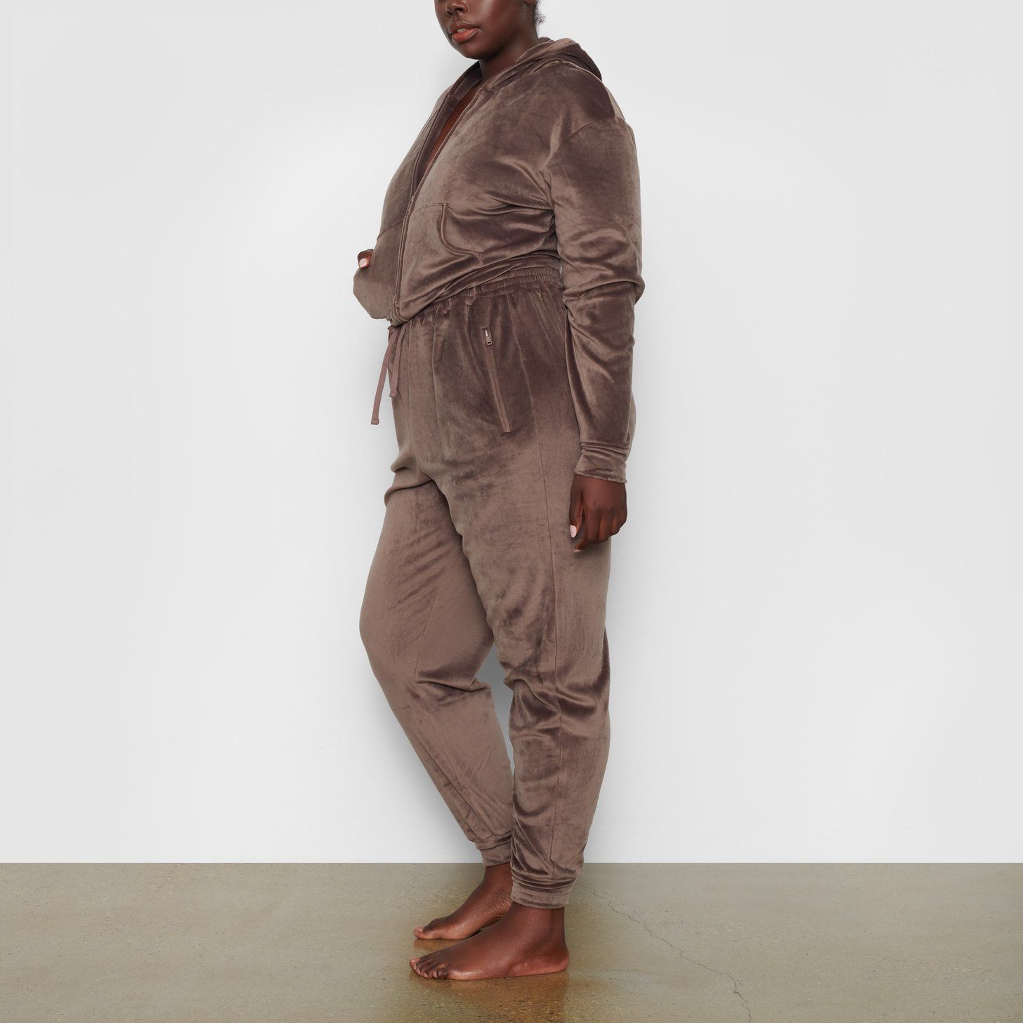 キム監修】SKIMS VELOUR JOGGER 履き心地◎ (SKIMS/ルームウェア