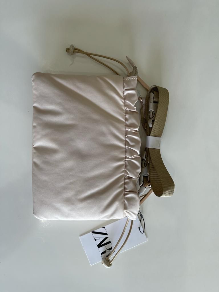 【ZARA】ファブリック クロスボディバッグ 6456/710 ZARA】ファブリック クロスボディバッグ 6456/710 (ZARA