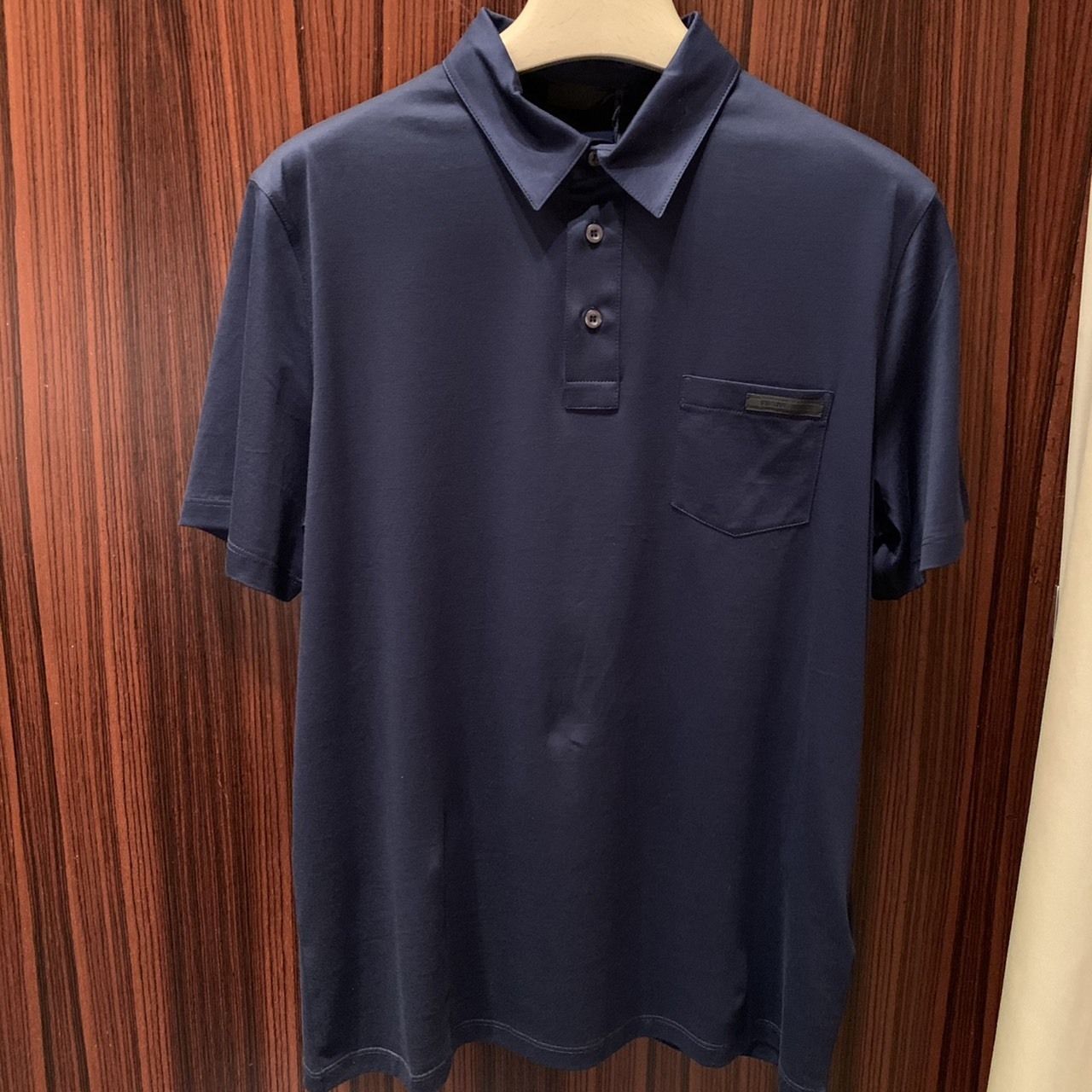 PRADA プラダ 大人気 コットン ロゴ ポロシャツ UJN007 紺 PRADA プラダ 大人気 コットン ロゴ ポロシャツ UJN007 紺