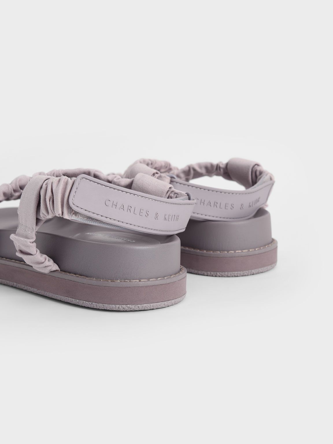 CHARLES & KEITH】シャーリングクロスオーバーサンダル (Charles&Keith CHARLES & KEITH】シャーリングクロスオーバーサンダル (Charles&Keith