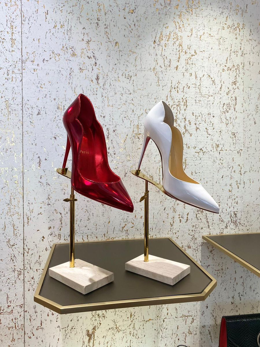 Christian Louboutin ルブタン Hot Chick 100 mm パンプス (Christian Christian Louboutin ルブタン Hot Chick 100 mm パンプス (Christian