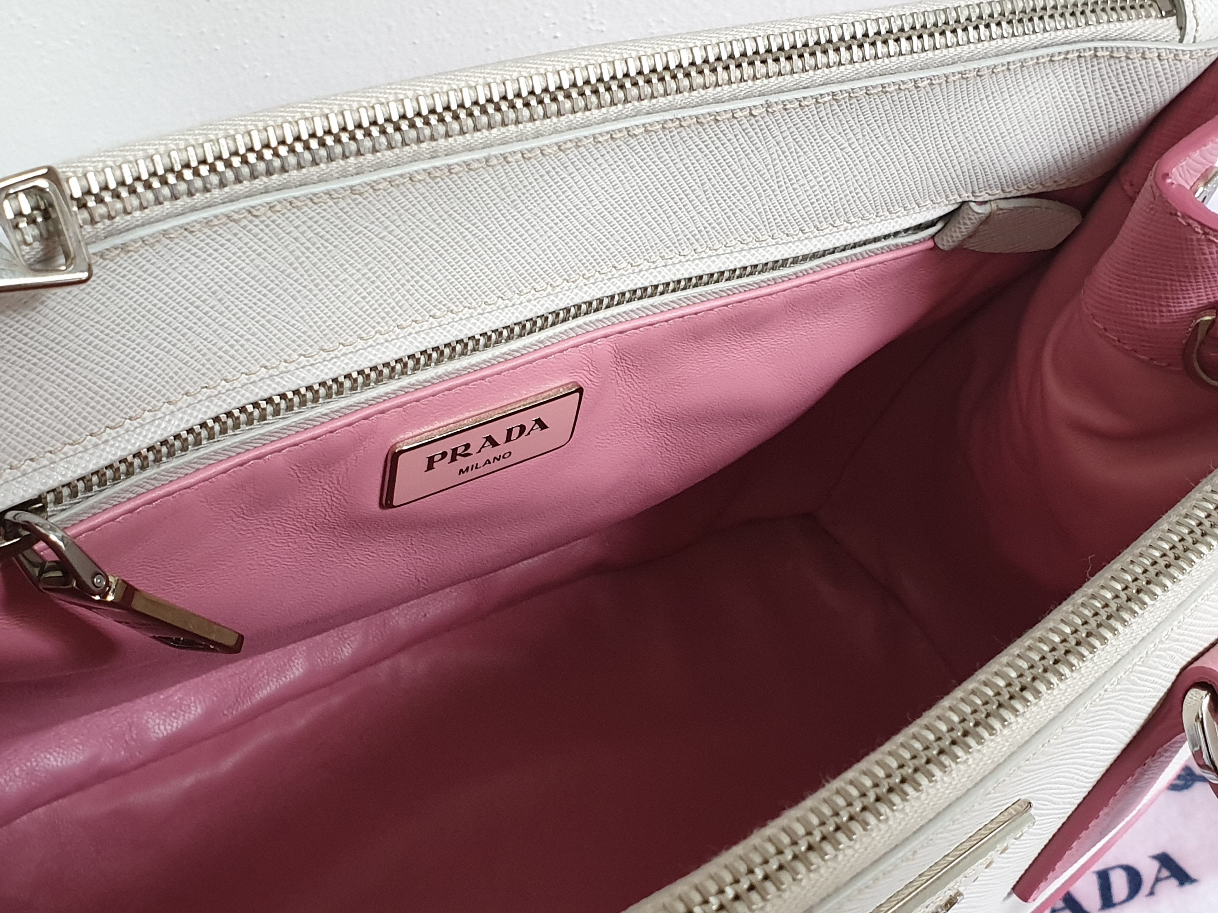 PRADAガレリアハンドバッグ2WAY☆Wファスナー☆白×ピンク (PRADA ...