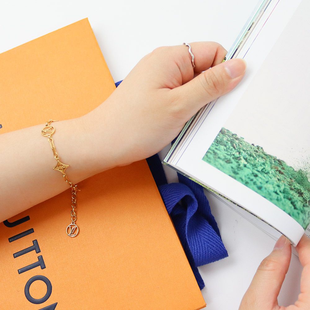 セール☆LOUIS VUITTON【ブラスレ フォーエバー ヤング】M69584 (Louis セール☆LOUIS VUITTON【ブラスレ フォーエバー ヤング】M69584 (Louis