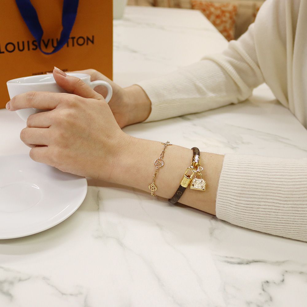 セール☆LOUIS VUITTON【ブラスレ フォーエバー ヤング】M69584 (Louis セール☆LOUIS VUITTON【ブラスレ フォーエバー ヤング】M69584 (Louis
