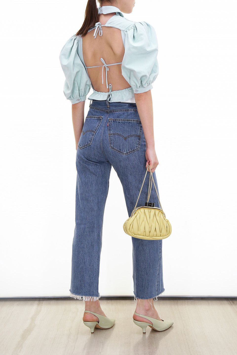 国内最安値! ◆◆VIP◆◆ MiuMiu プリントロゴ クロップド ブラウス ブラウス・シャツ MIUMIU】クロップドシルクブラウス 半袖 オープンバック (MiuMiu