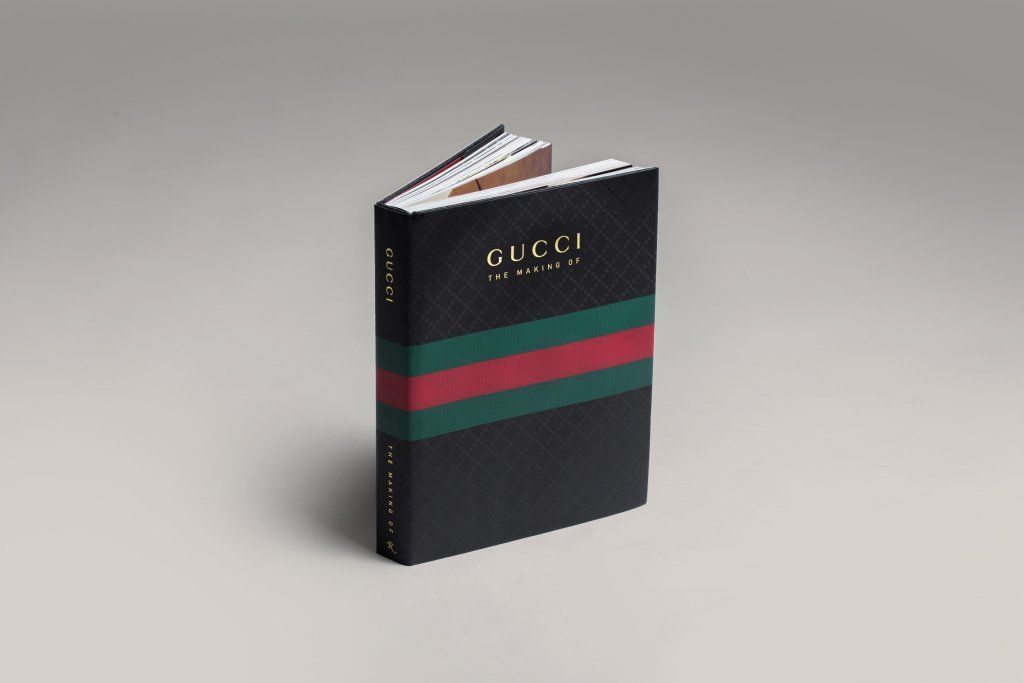 特価【海外人気インテリア本】GUCCグッチ 384ページブック 特価【海外人気インテリア本】GUCCグッチ 384ページブック