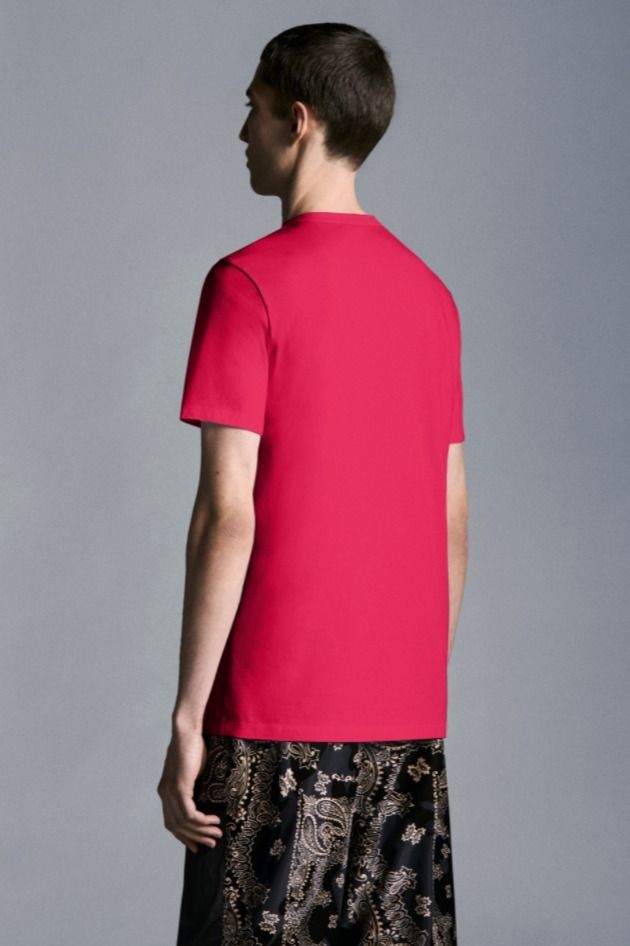 MONCLER2021春夏新作レタリングロゴ入りクルーネック半袖Tシャツ MONCLER2021春夏新作レタリングロゴ入りクルーネック半袖Tシャツ