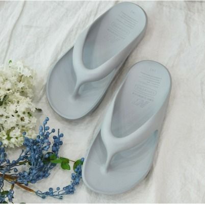 ☆関税込☆New Balance★NB X T&T FLIPFLOP★22-28.5cm コラボ ☆送料・関税込☆New Balance☆NB X T&T FLIPFLOP☆22-28.5cm