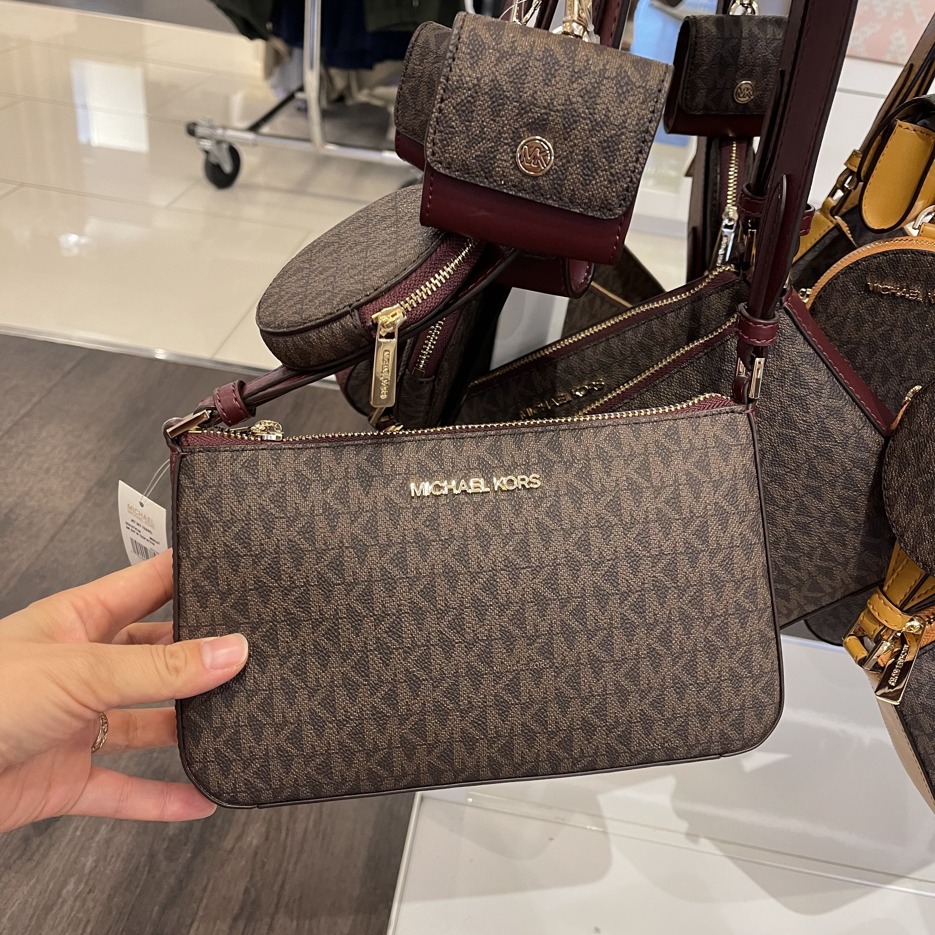 MICHAEL KORS] クロスボディ 3点セット♪JET SET TRAVEL