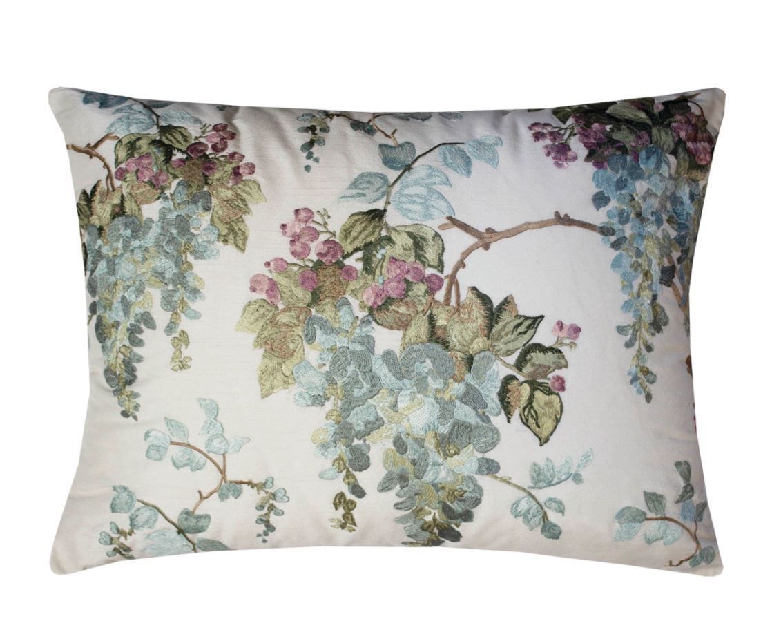 Laura Ashley☆Wisteria フローラルクッション (Laura Ashley Laura Ashley☆Wisteria フローラルクッション (Laura Ashley