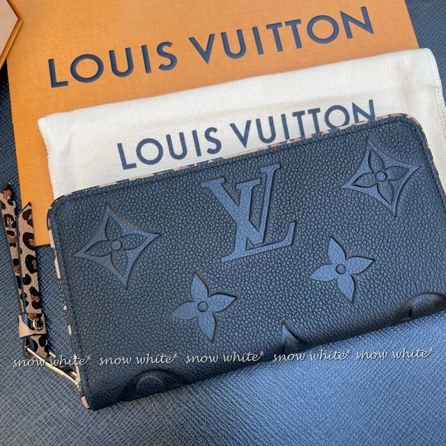 明日着 限定 アニマル柄♪ ジャイアントLV 長財布 ZIPPY WALLET (Louis ...