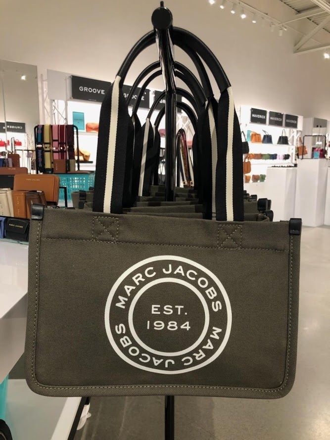 Marc Jacobs☆マザーズバッグ☆キャンバストートミディアム