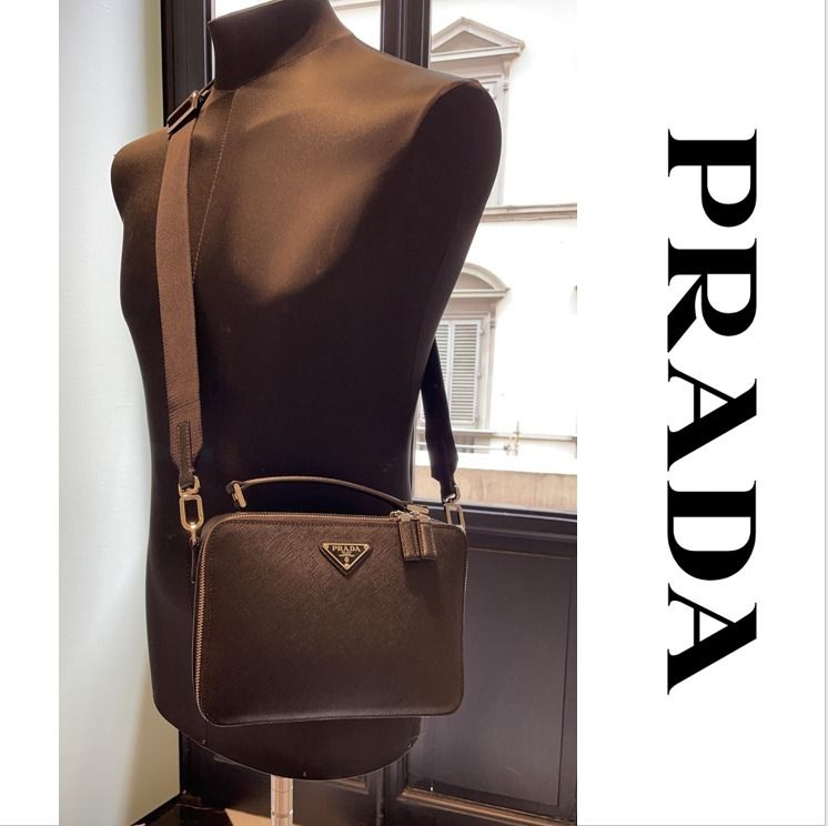 直営店買付【PRADA】プラダ ブリック サフィアーノレザーバッグ 直営店買付【PRADA】プラダ ブリック サフィアーノレザーバッグ