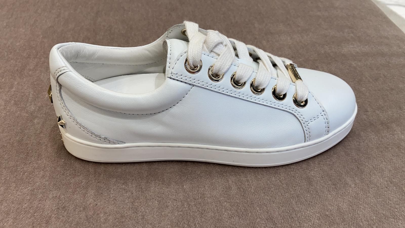 Jimmy Choo☆CASH スタースタッズ付レザースニーカー☆送料込