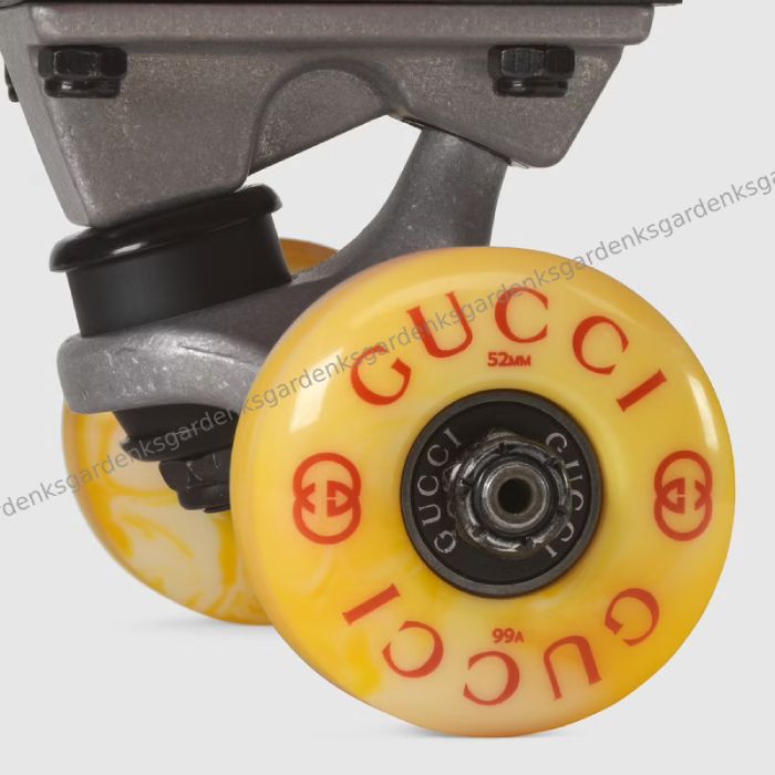 GUCCI 100周年記念 激レア数量限定☆スケートボード☆すぐ届く GUCCI 100周年記念 激レア数量限定☆スケートボード☆すぐ届く