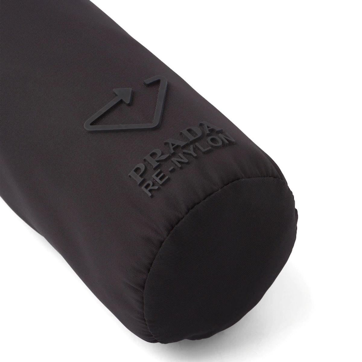 PRADA】Re-Nylon☆ナイロン製☆ロゴ入り ボトルポーチ♪Black (PRADA PRADA】Re-Nylon☆ナイロン製☆ロゴ入り ボトルポーチ♪Black (PRADA