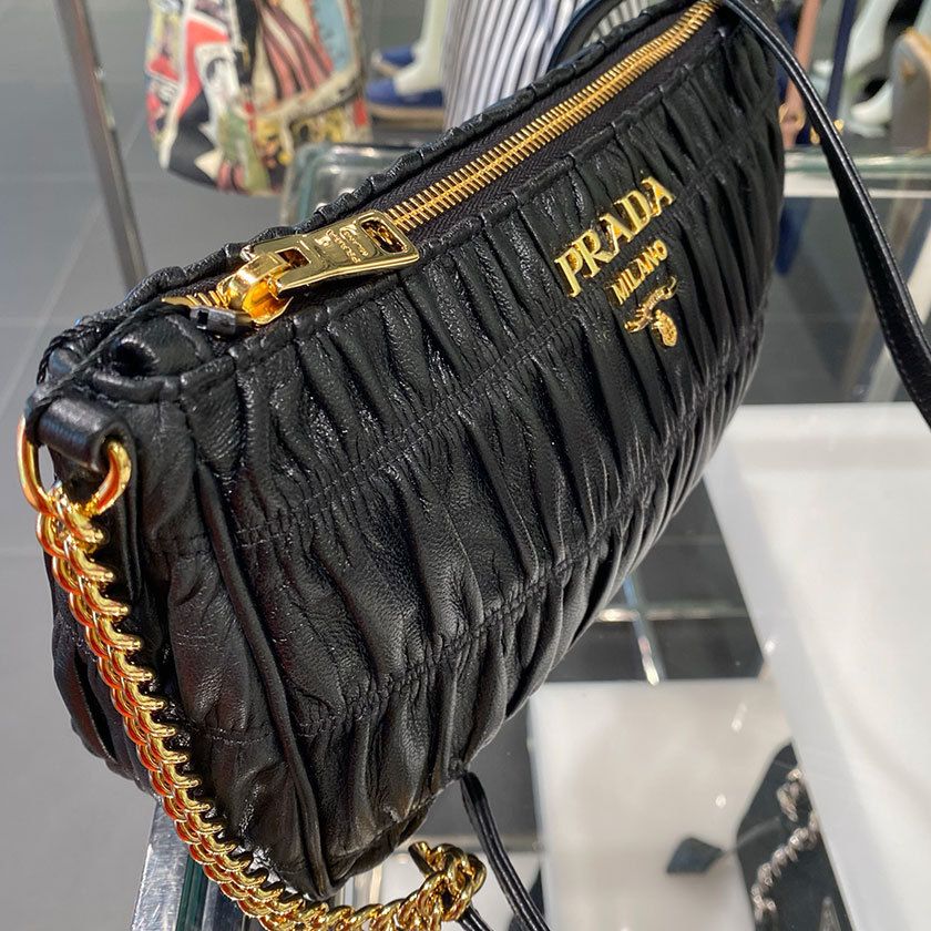 1点限り!VIP顧客セール☆累積売上総額第1位!┃PRADA☆1BH152 1点限り!VIP顧客セール☆累積売上総額第1位!┃PRADA☆1BH152