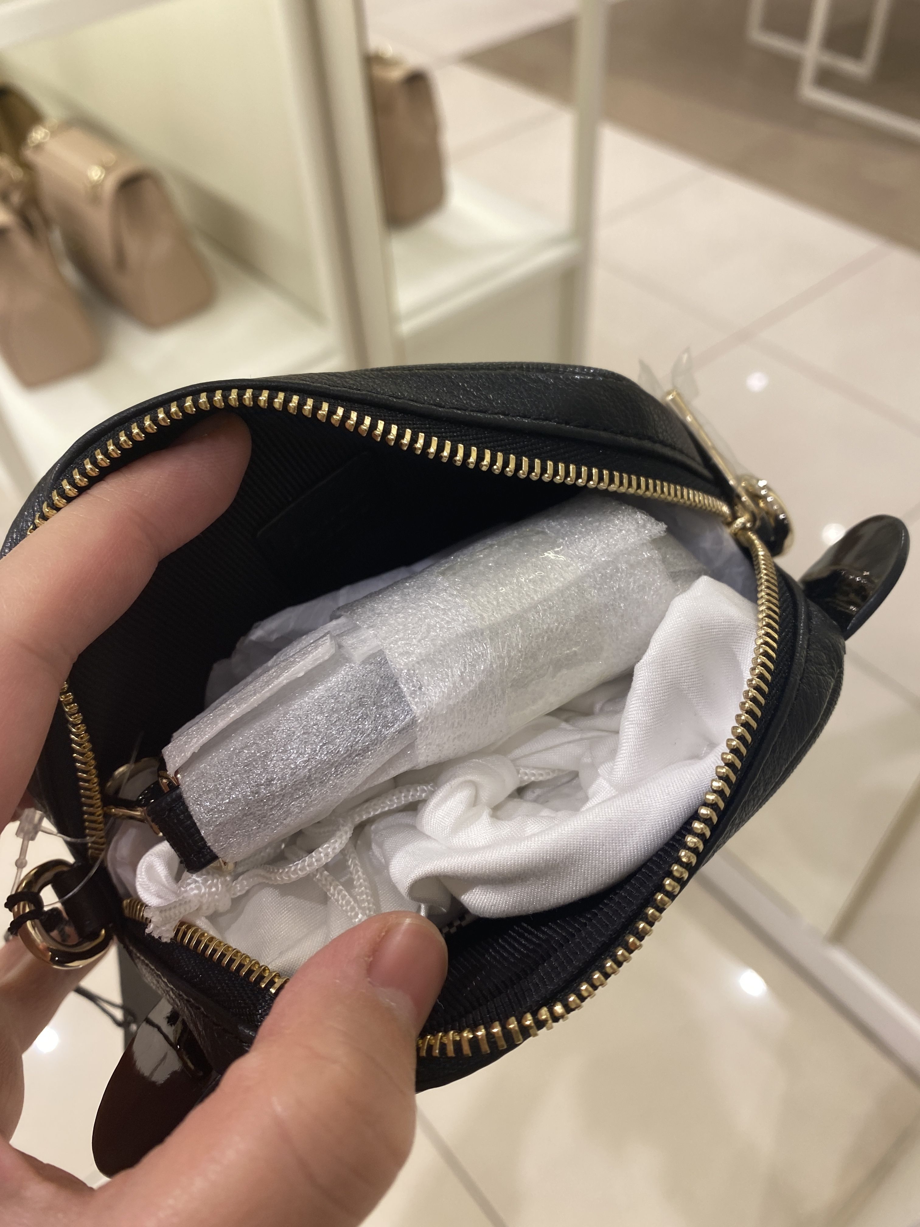 レア!SALE!【FURLA】Allegra Bear pouch Crossbody☆可愛いクマ