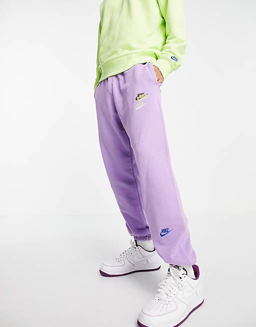 ナイキ】Nike Essential フリースマルチロゴ スウェットパンツ (Nike ナイキ】Nike Essential フリースマルチロゴ スウェットパンツ (Nike