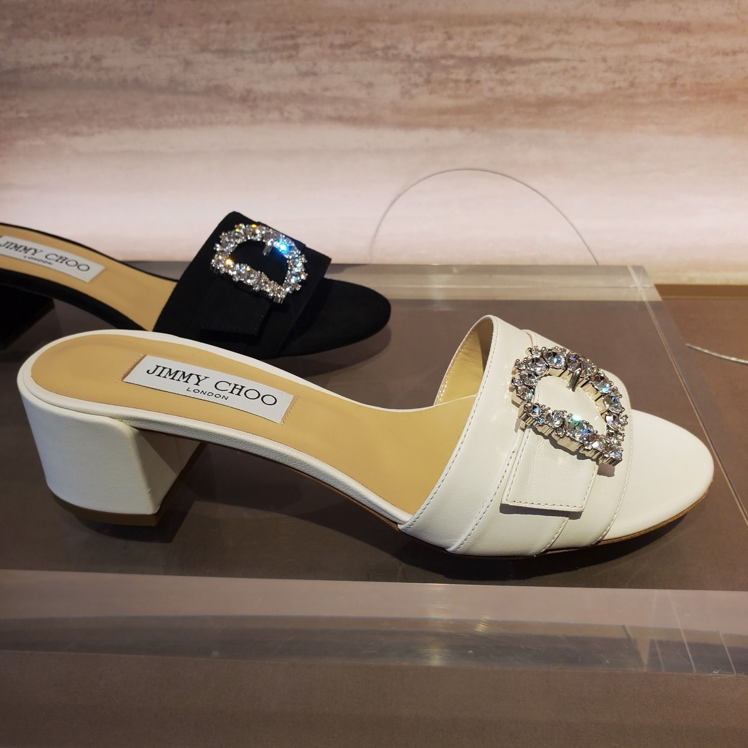 JIMMY CHOO☆Cheri Mule クリスタル ビジュー ミュール サンダル セールの定価 【新品未使用】JIMMY CHOOクリスタル ビジュー ミュール サンダル ミュール