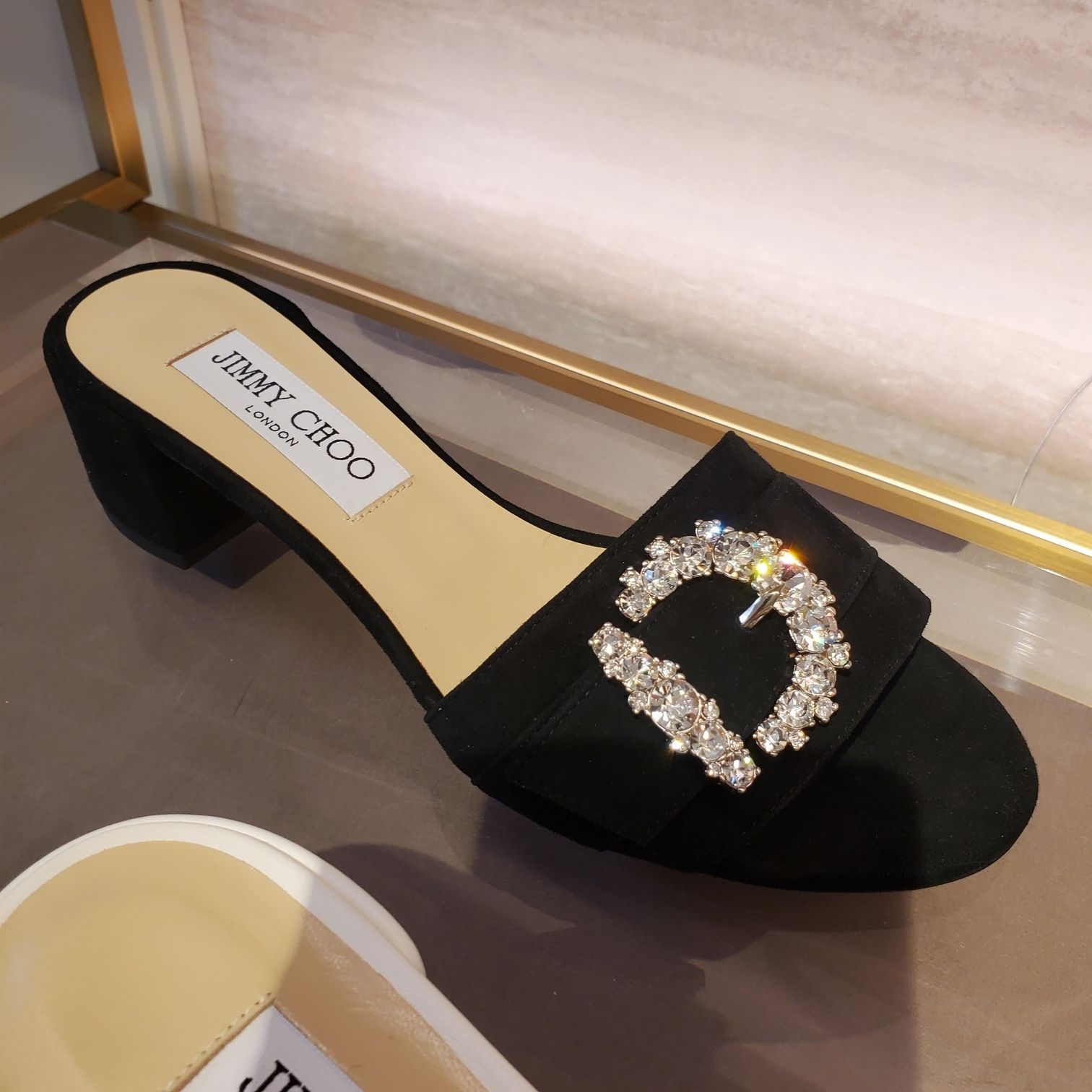 JIMMY CHOO☆Cheri Mule クリスタル ビジュー ミュール サンダル セールの定価 【新品未使用】JIMMY CHOOクリスタル ビジュー ミュール サンダル ミュール
