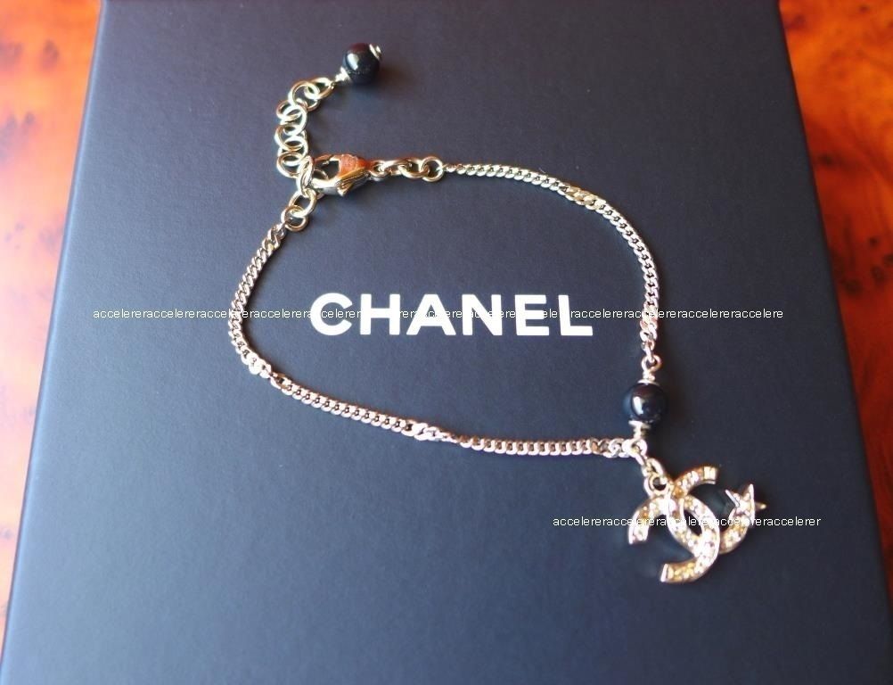 国内即発 CHANEL CC & STAR チャーム & パール ブレスレット (CHANEL