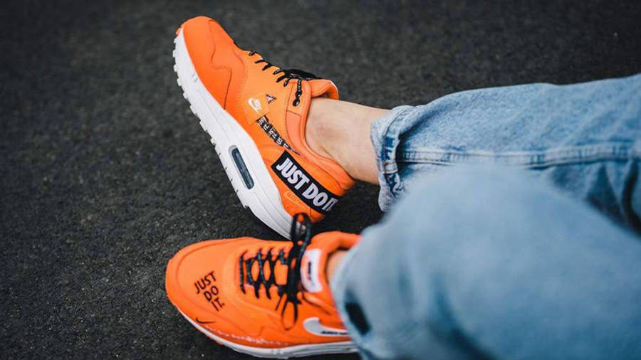 ☆NIKE☆送関込☆激レア！スニーカーヘッドには欠かせない一足