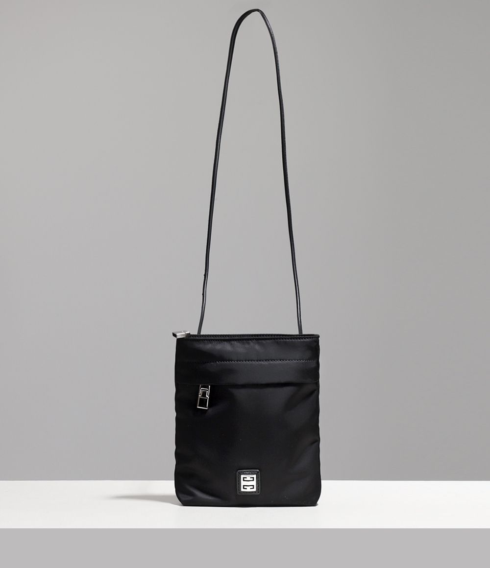 関税負担なし☆GIVENCHY ナイロン 4G ライト IPHONE ポーチ (GIVENCHY ...