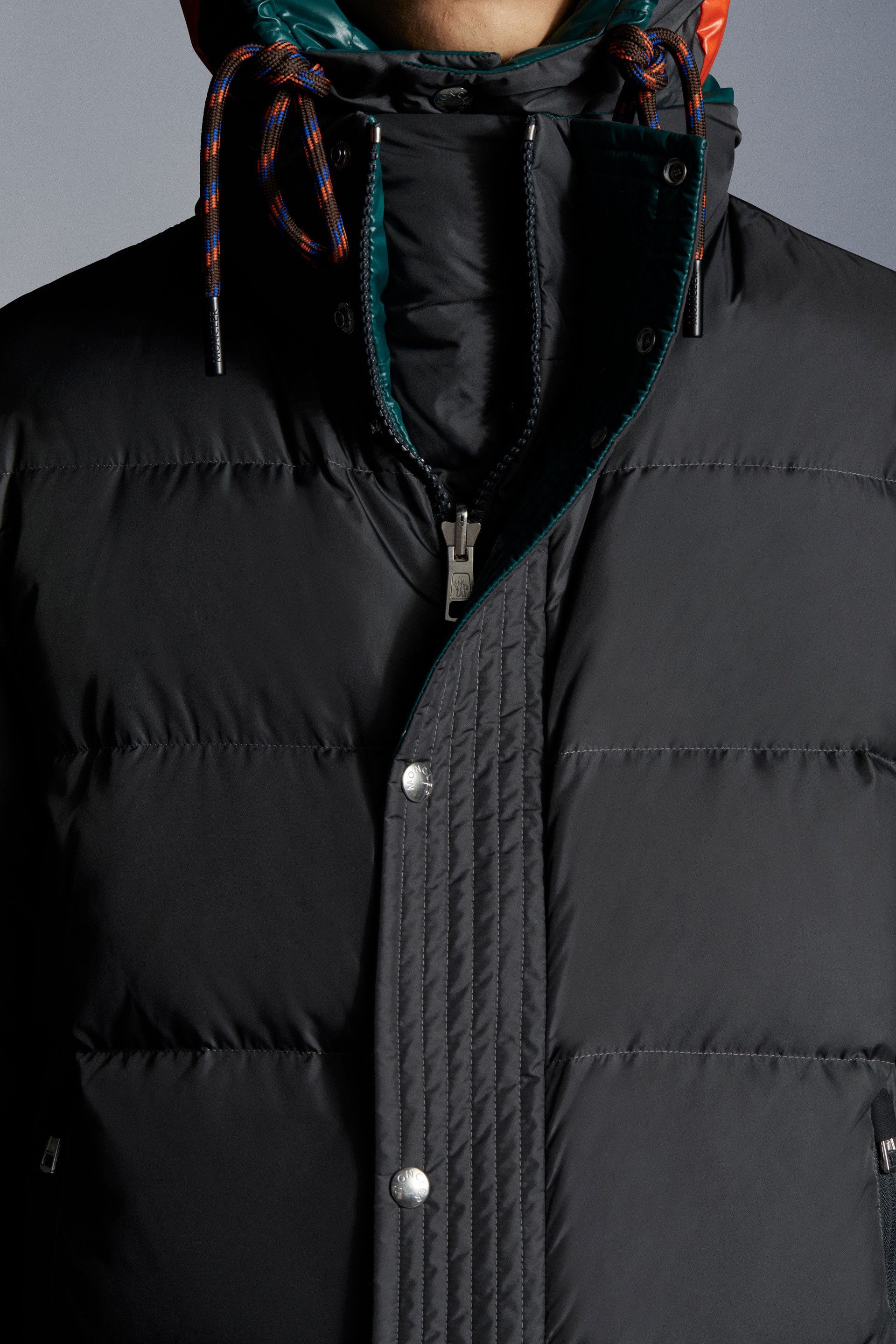 MONCLER】Etievant リバーシブル ショートダウンジャケット (MONCLER MONCLER】Etievant リバーシブル ショートダウンジャケット (MONCLER