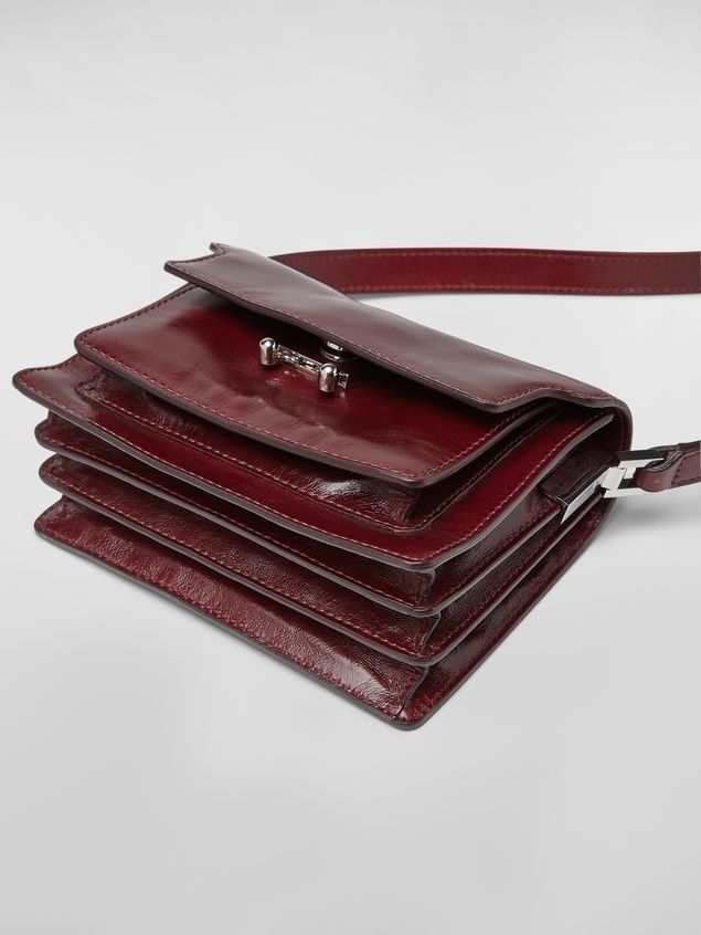 ◇MARNI◇パテントカーフスキンのTRUNKSOFTミニショルダーバッグ ◇MARNI◇パテントカーフスキンのTRUNKSOFTミニショルダーバッグ