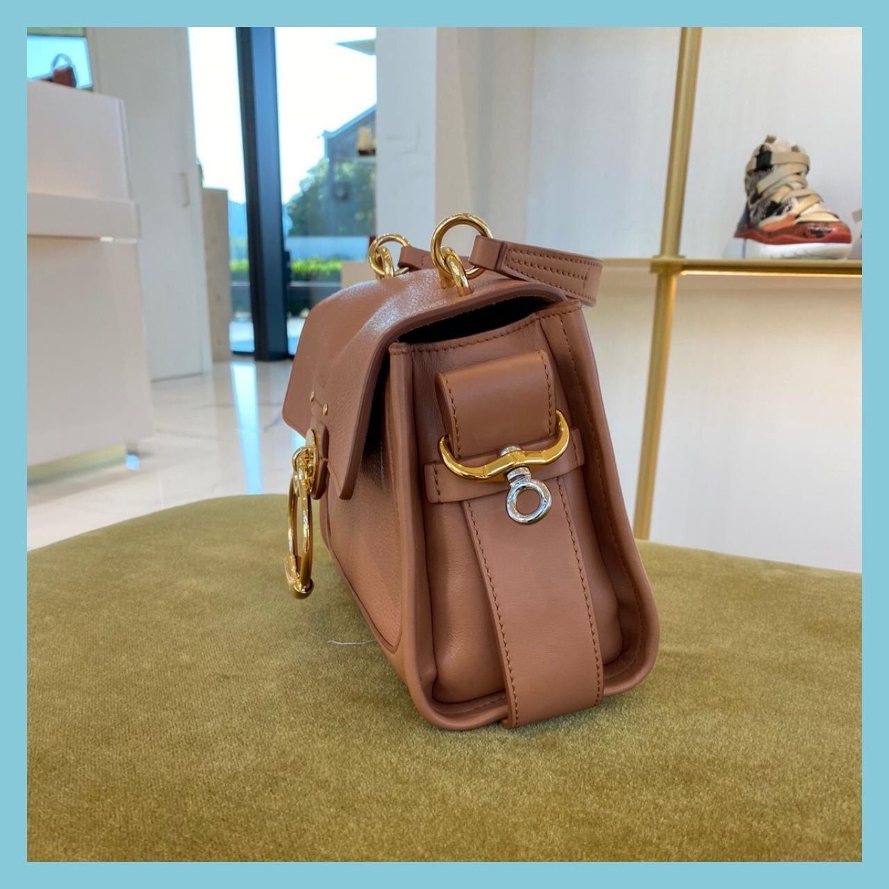 送料/関税込】Chloe Tess ミニデイバッグ カーフスキン (Chloe ...