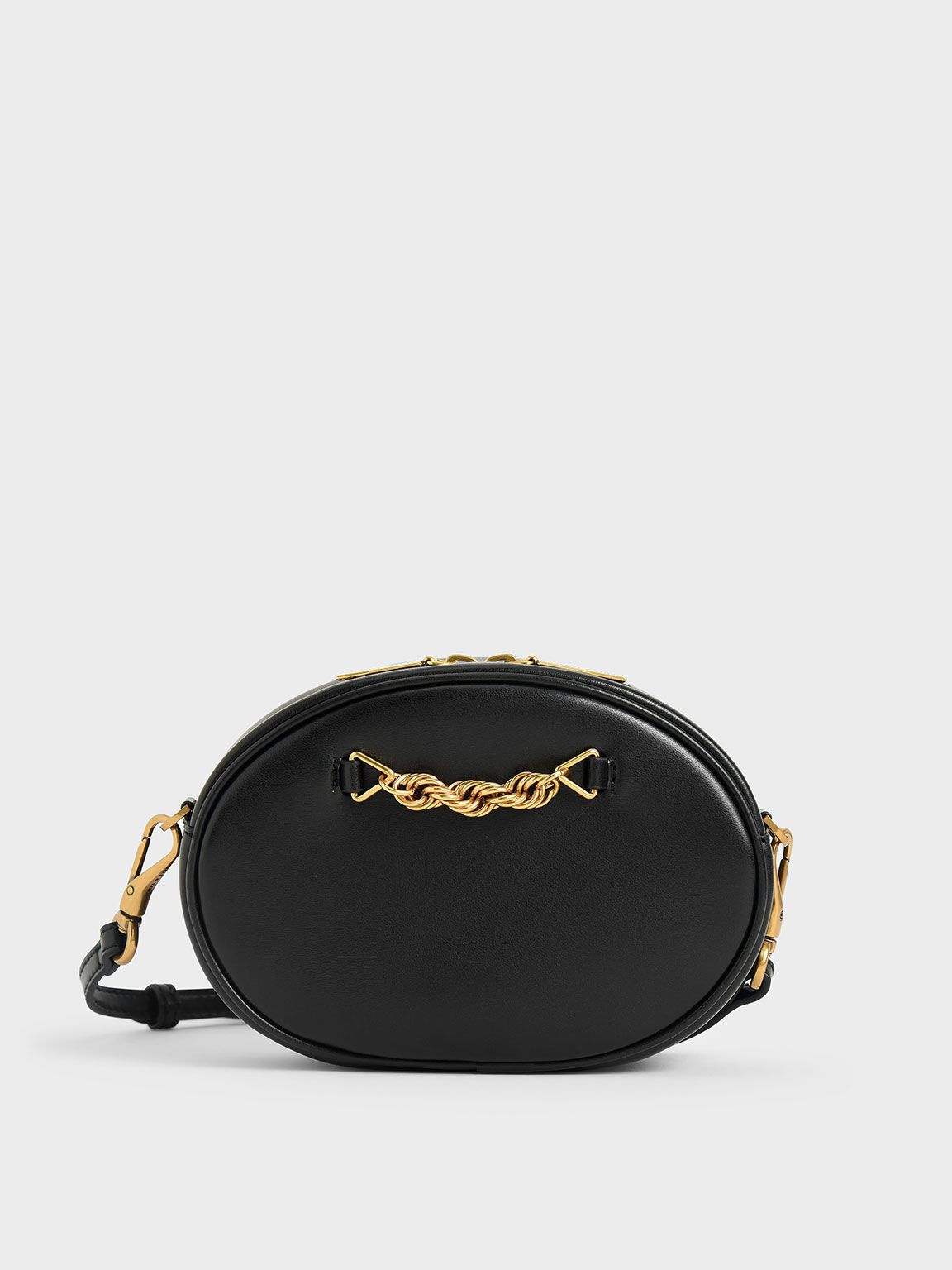 ☆CHARLES&KEITH☆Chain-Embellished Oval Crossbody Bag/送料込 ☆CHARLES&KEITH☆Chain-Embellished Oval Crossbody Bag/送料込