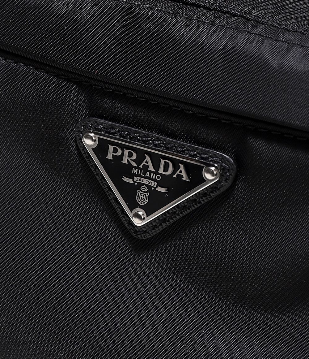 関税負担なし PRADA Re Nylon xサフィアーノレザー ベルトバッグ 関税負担なし PRADA Re Nylon xサフィアーノレザー ベルトバッグ