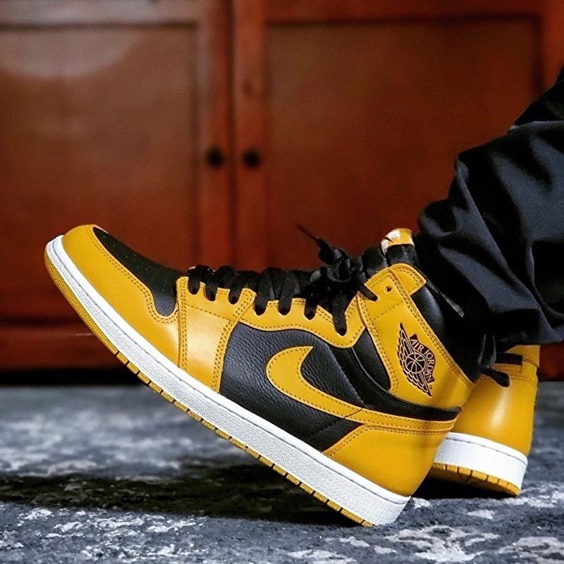 ポケットいっぱい NIKE エアジョーダン1 HIGH OG POLLEN パラン ポレン
